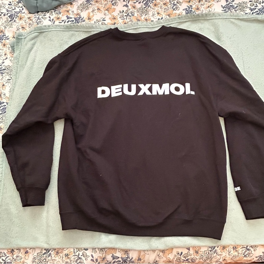 Deuxmoi “Anon Pls” black crew neck sweatshirt merch